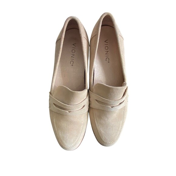 Vionic Women Cheryl II Lug Suede Penny Loafer Size 8 Tan Preppy Comfort Orthotic - Picture 1 of 11